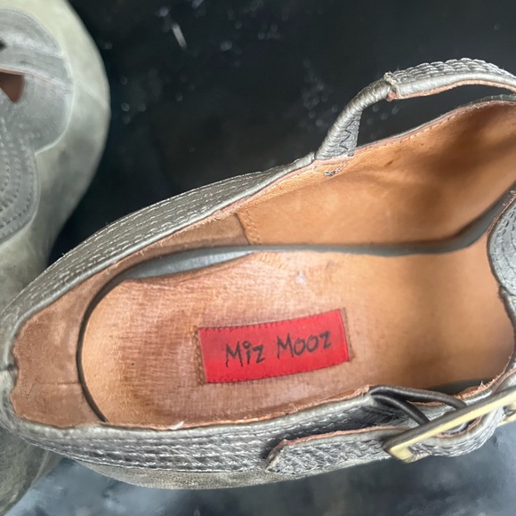 Stone Grey Leather Miz Mooz Mary Jane Lace Style Heels // Size 9 - Picture 6 of 7